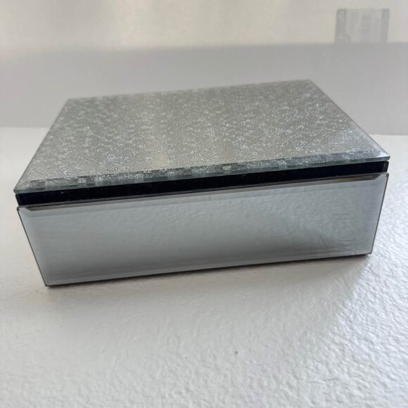 Jewelry Box with sections - Picture 5 of 10